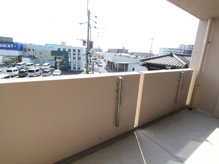 物件内観写真13　(ベランダ・バルコニー)