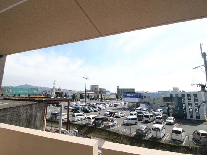 物件内観写真14　(室内からの展望)