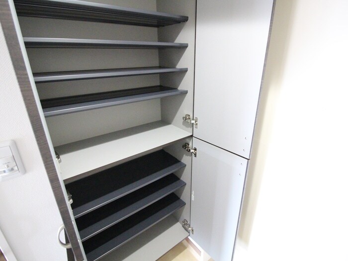 物件内観写真16　(靴箱)