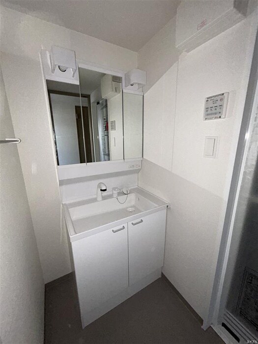 物件内観写真13　(洗面)