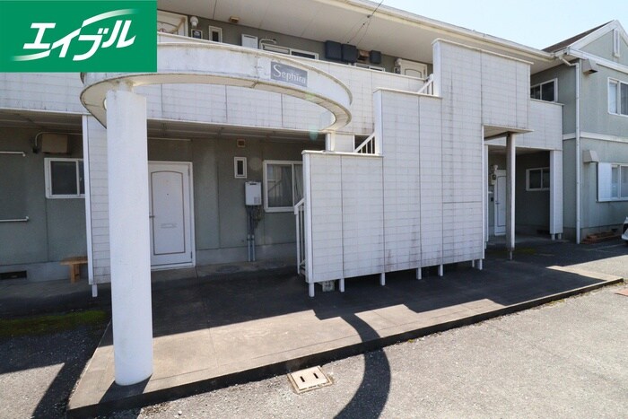 物件外観写真5　(エントランス部分)