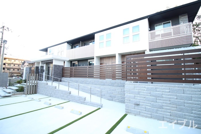 物件外観写真2　(外観写真)