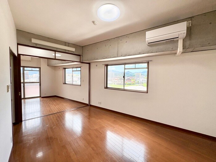 物件内観写真7　(居室)