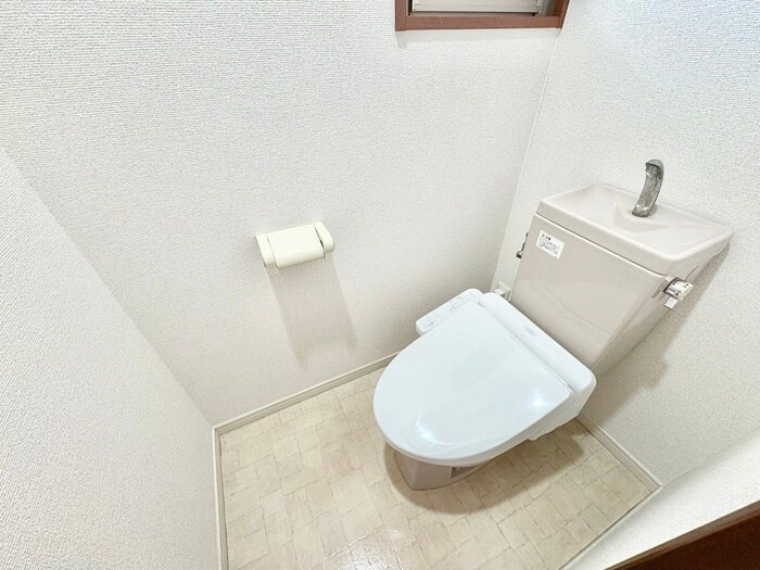 物件内観写真12　(トイレ)