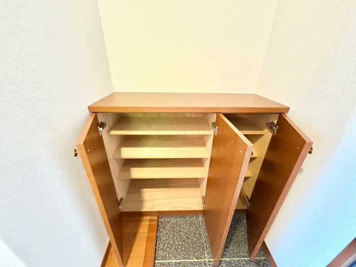 物件内観写真17　(靴箱)