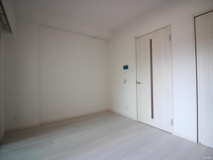 物件内観写真2　(居室)