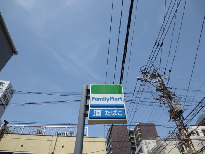 ファミリーマートJR箱崎駅店