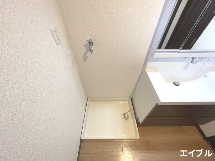 物件内観写真14　(洗濯機置場)