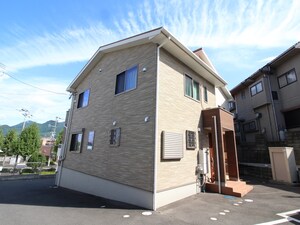 オロマーレ若葉Ⅰ外観写真