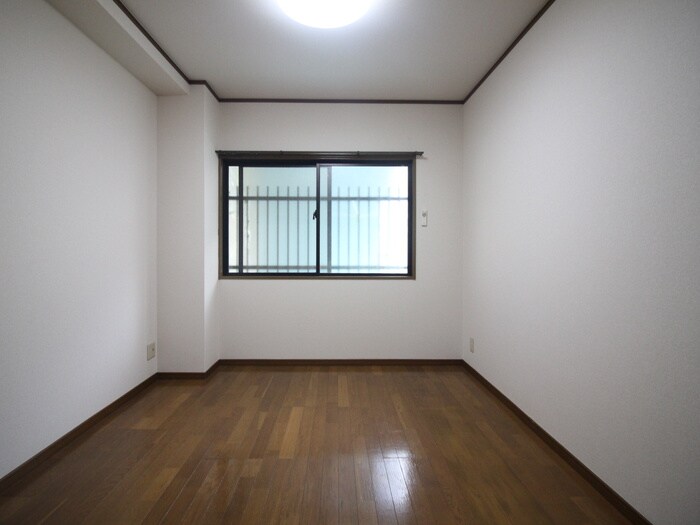 物件内観写真5　(居室)