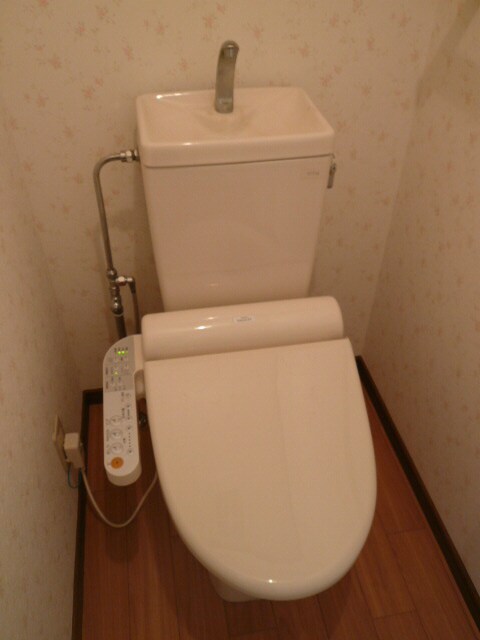 物件内観写真11　(トイレ)