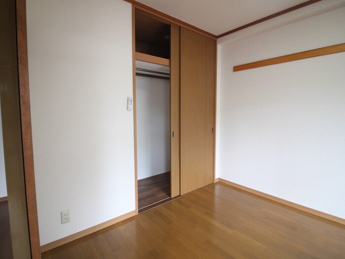 物件内観写真16　(収納)