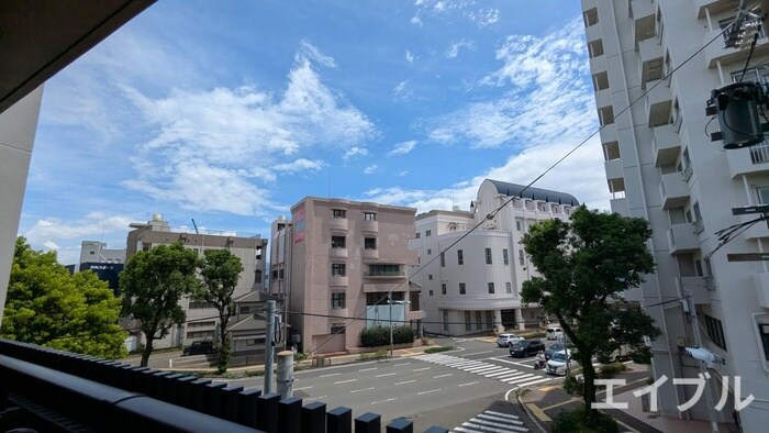 物件内観写真16　(室内からの展望)