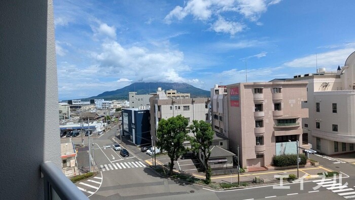 物件内観写真20　(室内からの展望)