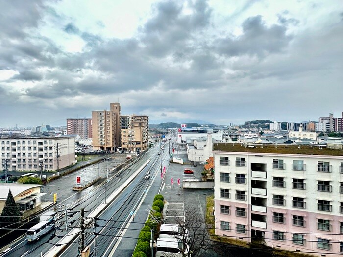 物件内観写真9　(室内からの展望)