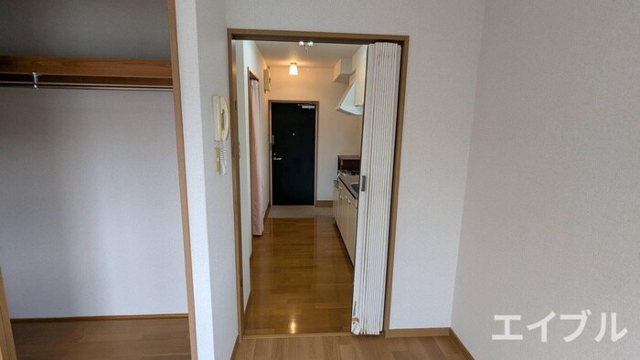 物件内観写真19　(廊下)