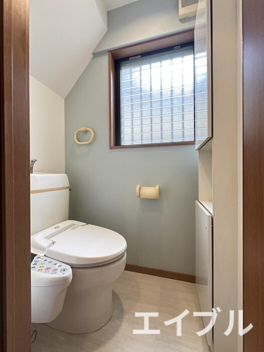 物件内観写真8　(トイレ)