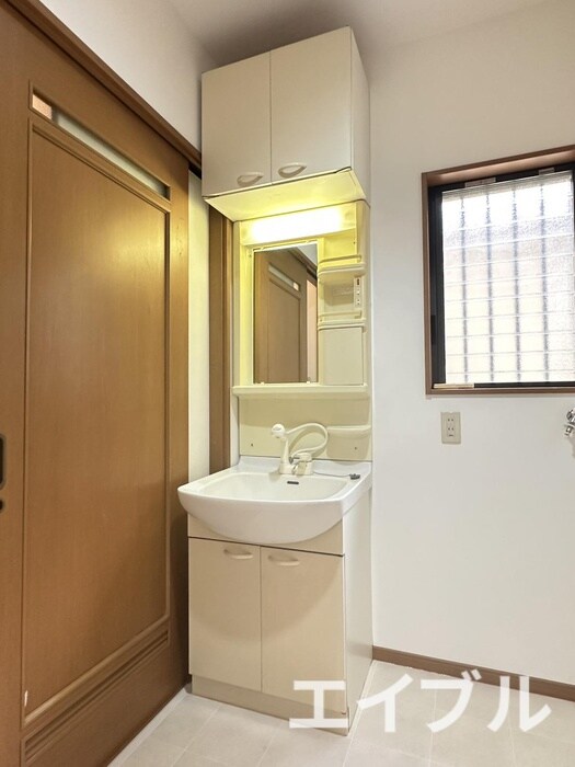 物件内観写真10　(洗面)