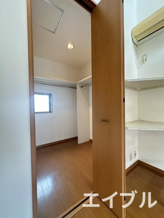物件内観写真11　(収納)