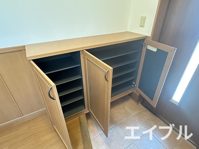物件内観写真18　(靴箱)