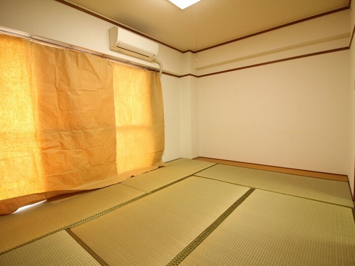 物件内観写真9　(居室)