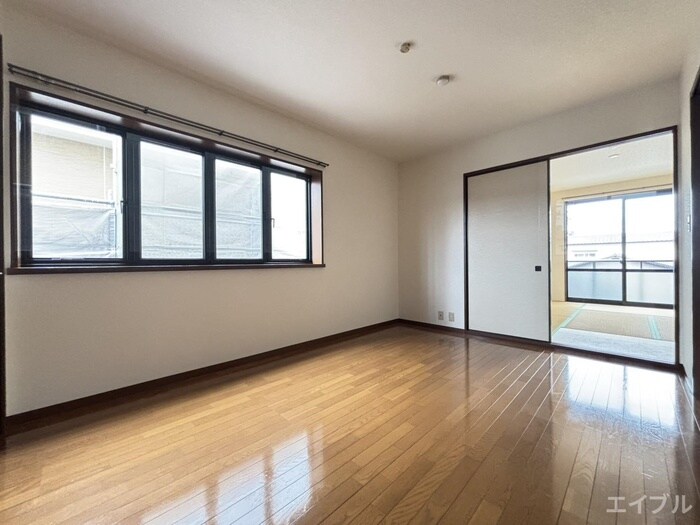 物件内観写真8　(居室)