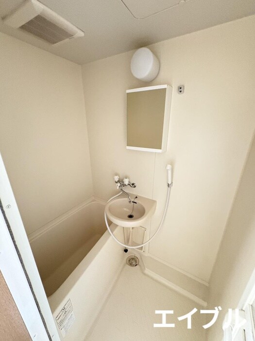 物件内観写真9　(バス／シャワールーム等)