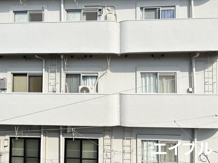 物件内観写真16　(室内からの展望)