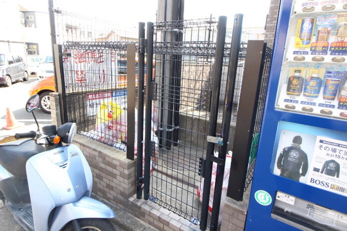 物件外観写真6　(建物設備)