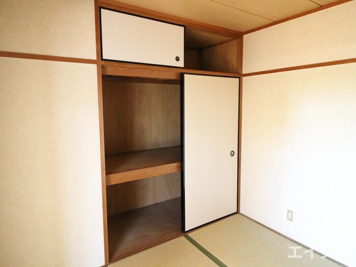 物件内観写真4　(収納)