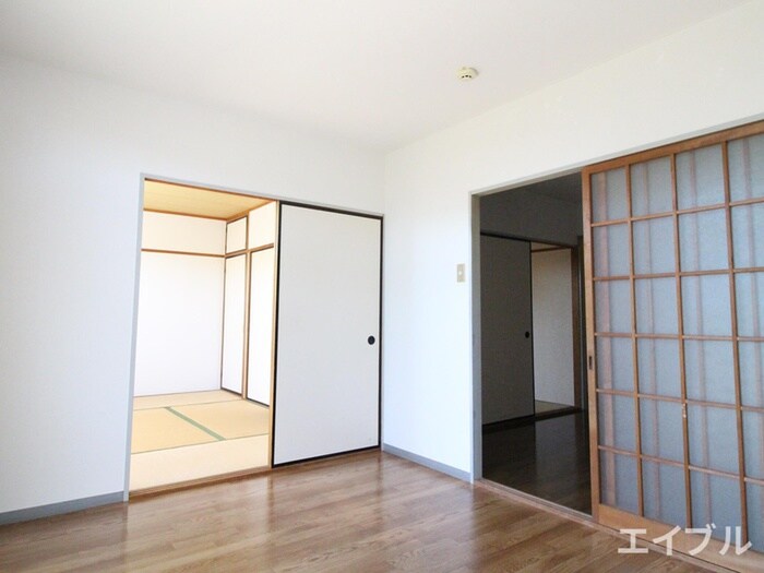 物件内観写真11　(居室)