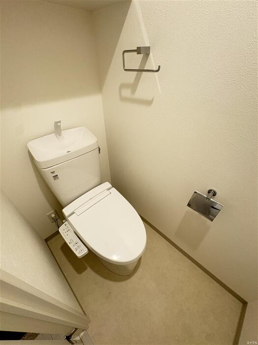 物件内観写真11　(トイレ)