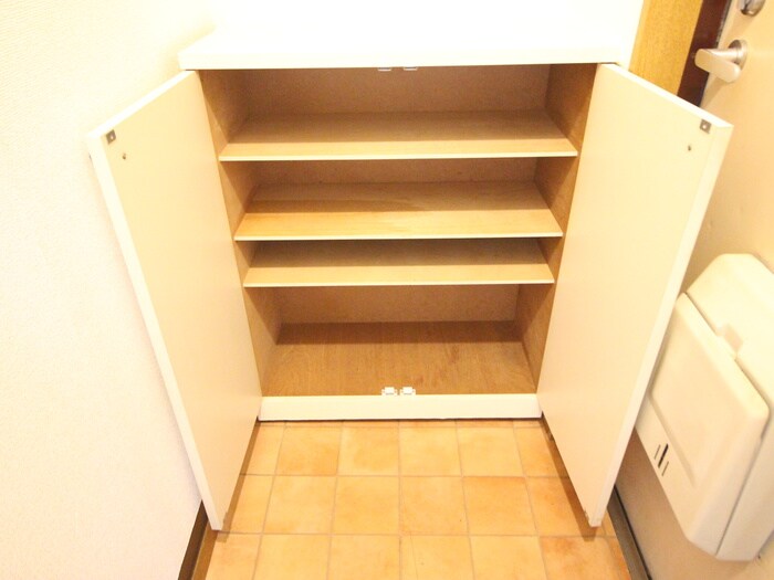 物件内観写真17　(靴箱)