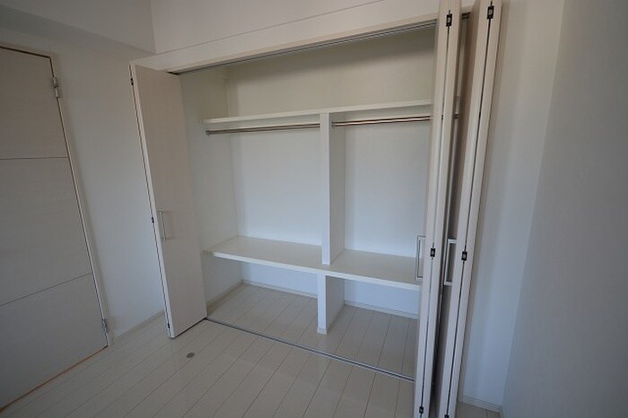 物件内観写真12　(収納)