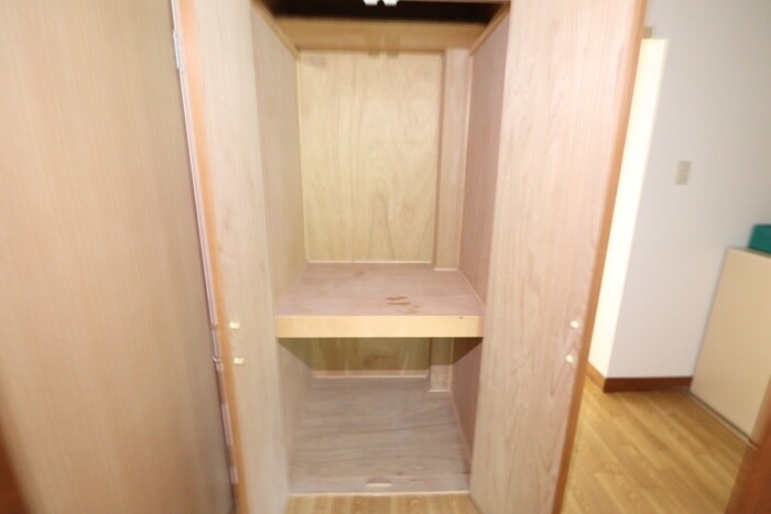 物件内観写真13　(収納)