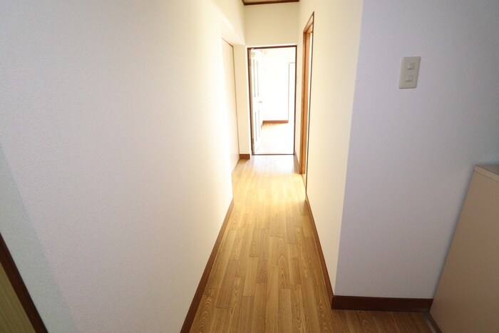 物件内観写真15　(玄関)