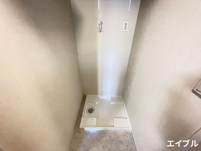 物件内観写真9　(洗濯機置場)