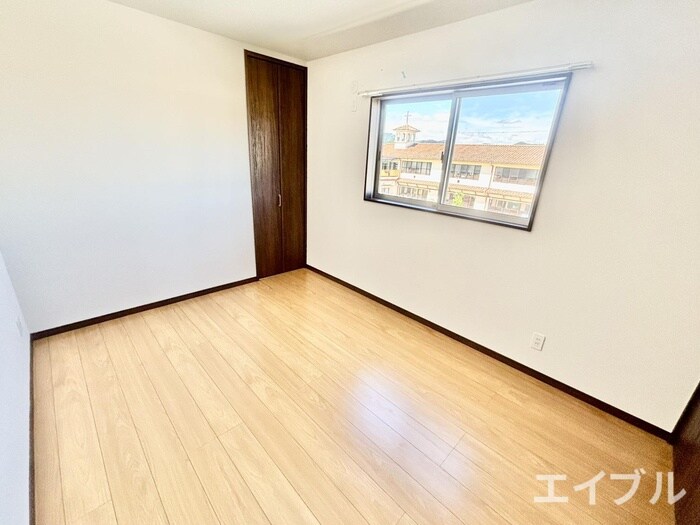 物件内観写真8　(居室)