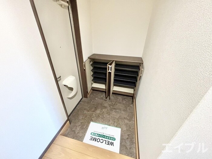 物件内観写真15　(靴箱)