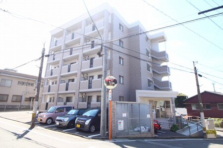 ルネス枝光外観写真
