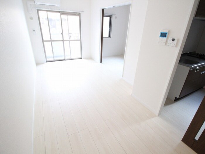 物件内観写真8　(居室)