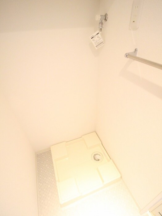 物件内観写真13　(洗濯機置場)