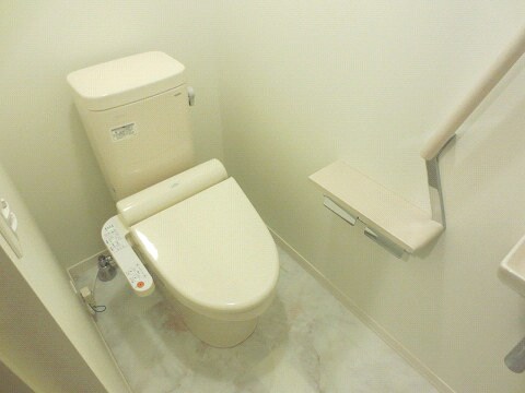 物件内観写真11　(トイレ)