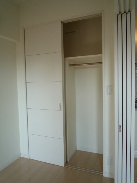 物件内観写真13　(収納)