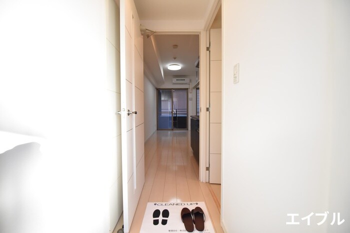 物件内観写真17　(玄関)