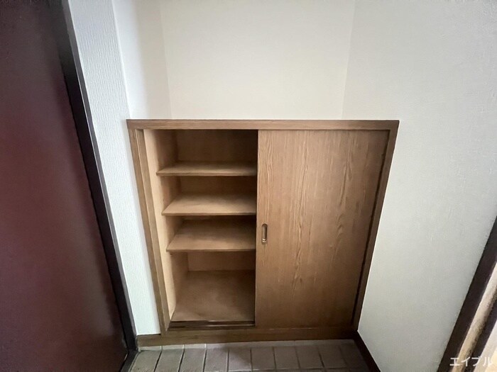 物件内観写真16　(靴箱)