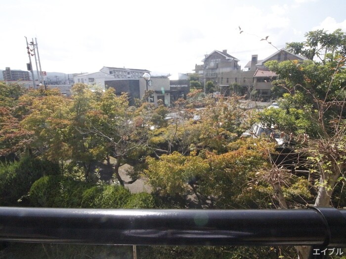 物件内観写真22　(室内からの展望)