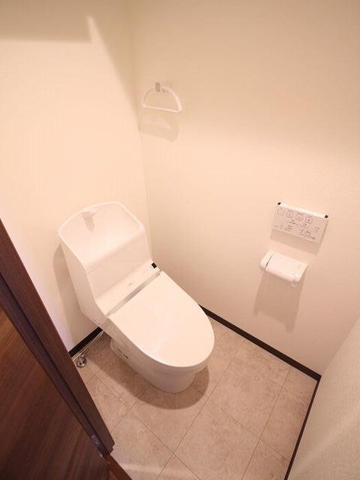 物件内観写真12　(トイレ)