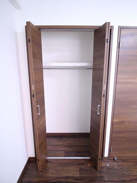 物件内観写真14　(収納)