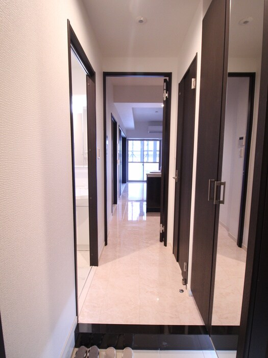 物件内観写真17　(廊下)